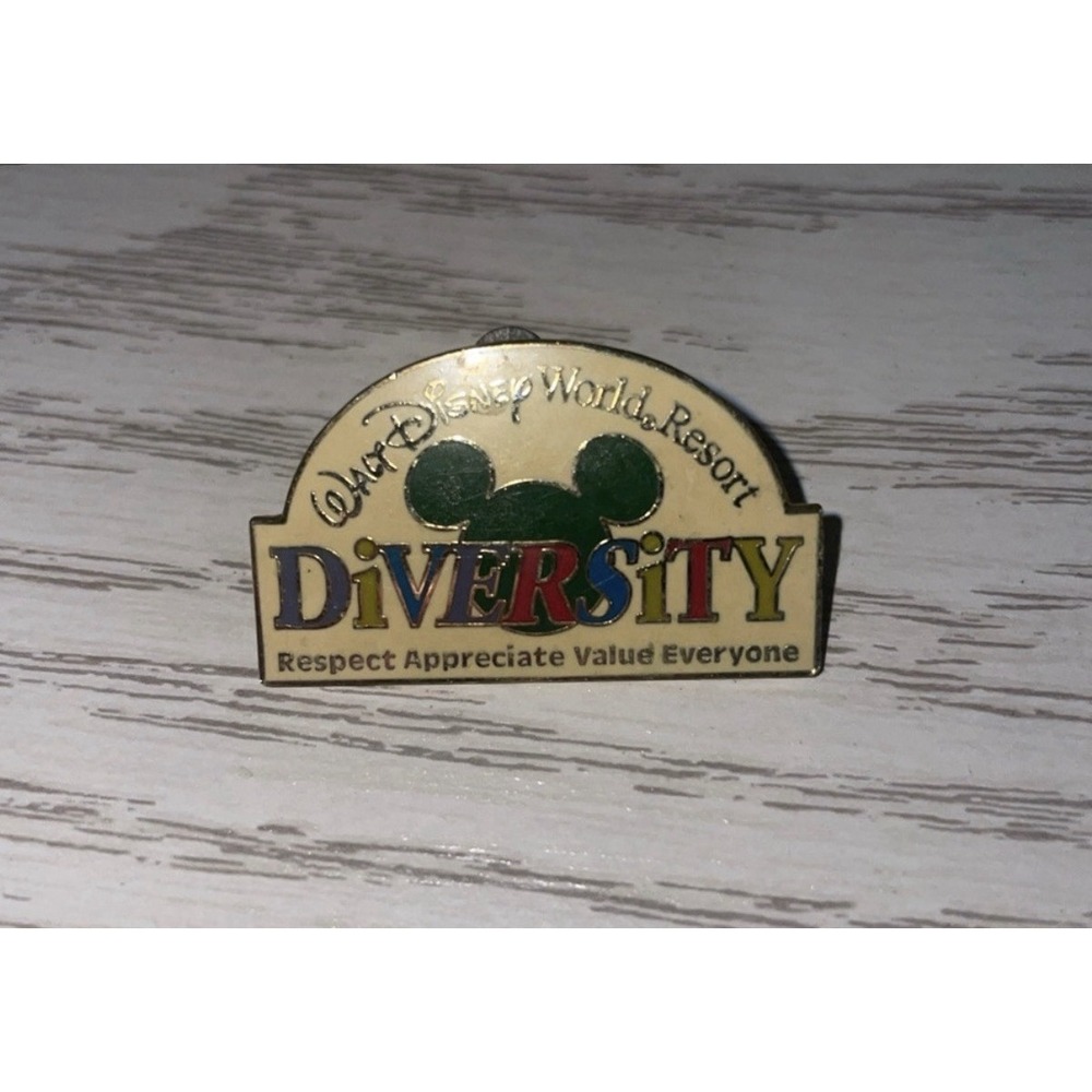 Walt Disney World Diversity Respect Appreciate Value Everyone Disney Pin